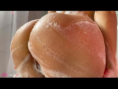 ❤️ Brunette Akuseweretsa maliseche ndi Vibrator mpaka Intense Orgasm mu Shower ❤ pa ife ❌❤